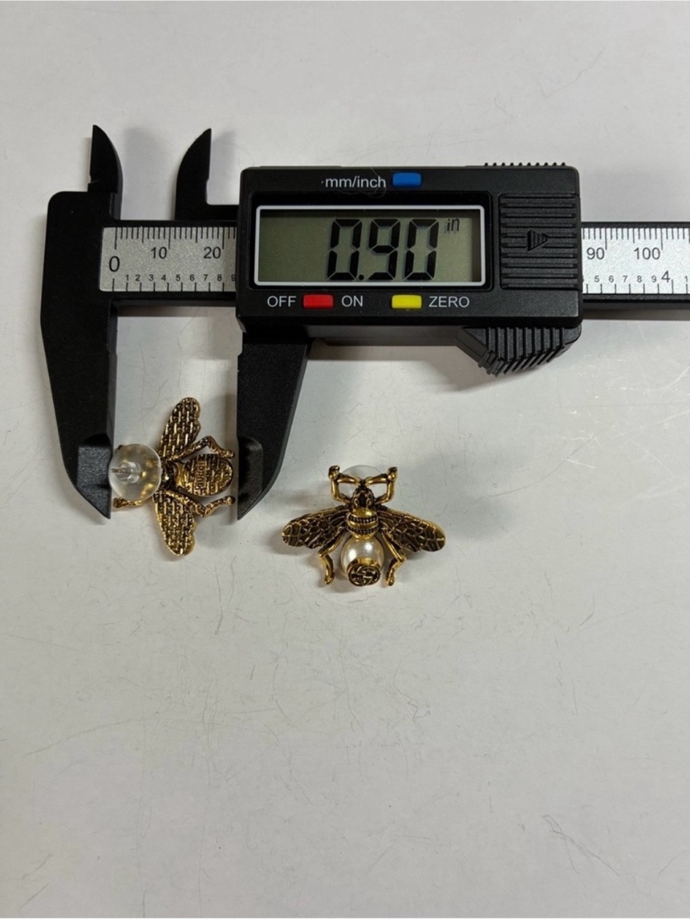 Gold Bee Pearl Stud Earrings With GG Motif - Picture 8 of 9